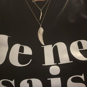 Elegant sterling Silver Wing Pendant Necklace